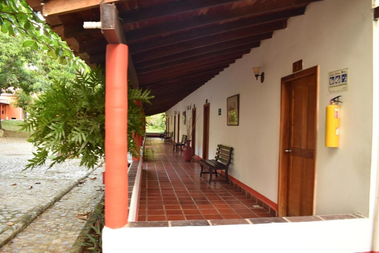 Hosteria Real Hotel ซานตาเฟเดอันตีโอเกีย ภายนอก รูปภาพ