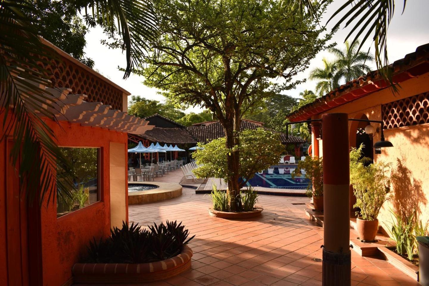 Hosteria Real Hotel ซานตาเฟเดอันตีโอเกีย ภายนอก รูปภาพ
